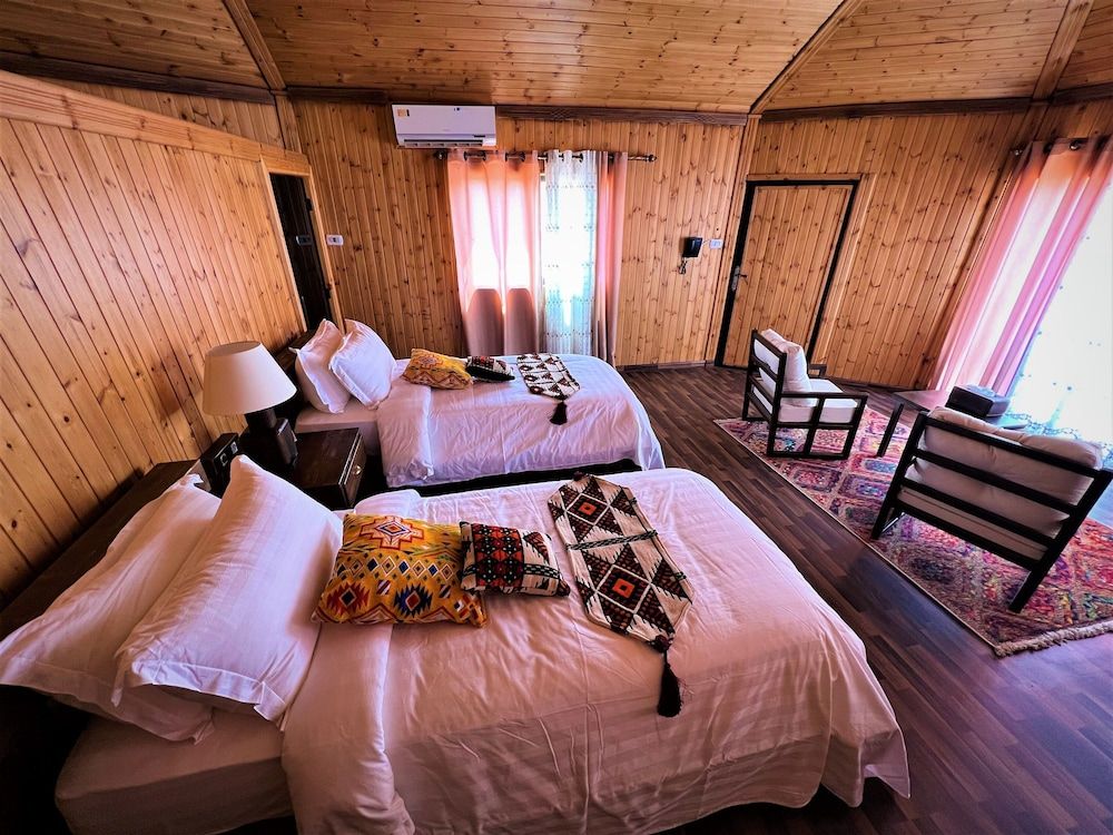 THE VILLAS - BEDOUIN BOUTIQUE RESORT Luxury Twin Room 3