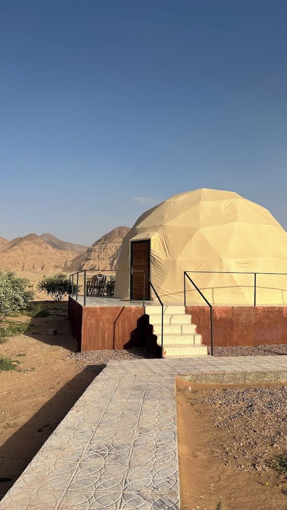 Adel rum camp Luxury Tent 9