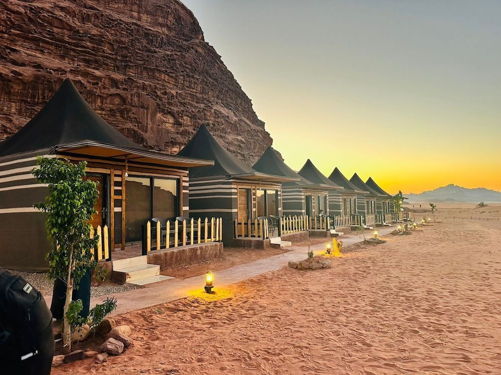 Shaheen Camp wadi rum Deluxe Tent 4