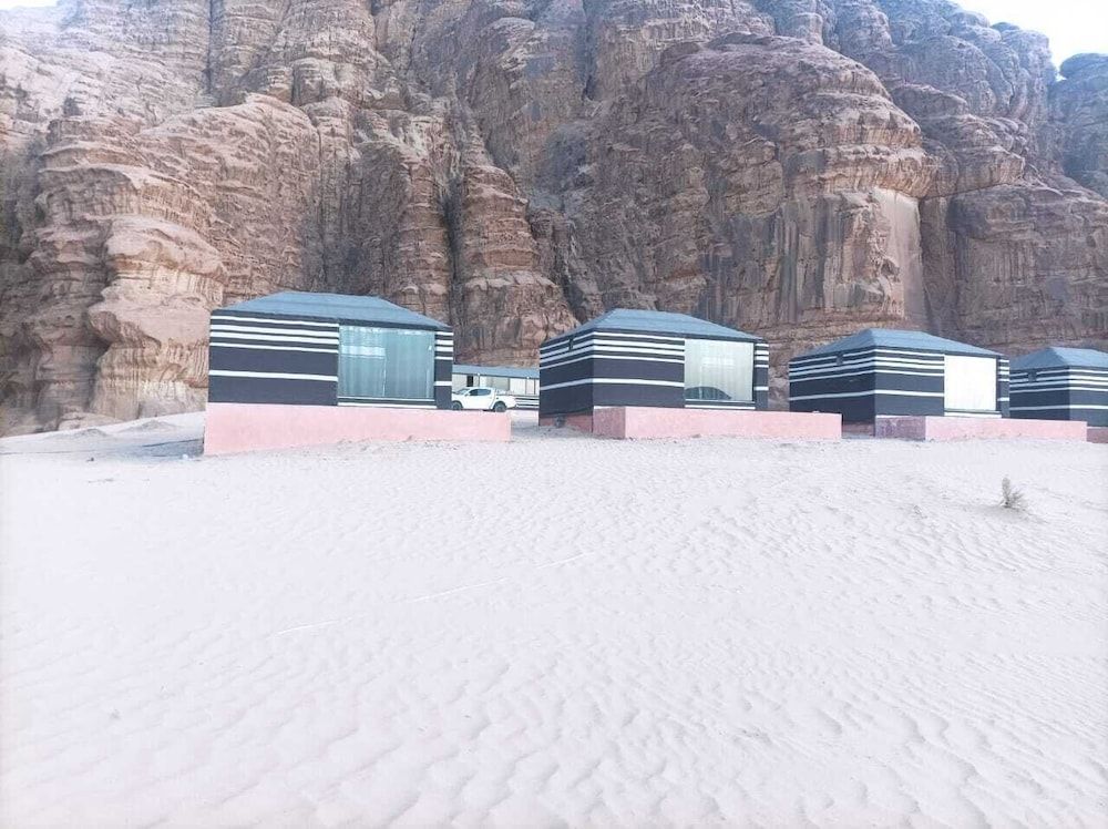 Wadi Rum Mars Camp Panoramic Twin Room 4