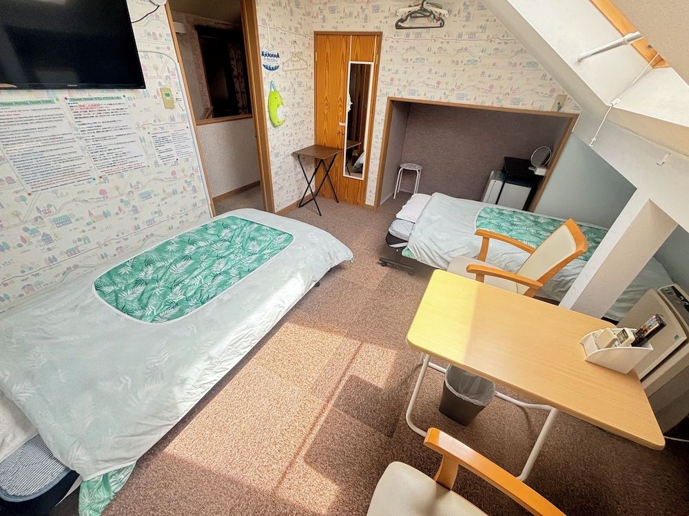 Guest House MOMO Economy Twin Room, Non Smoking (202) 5