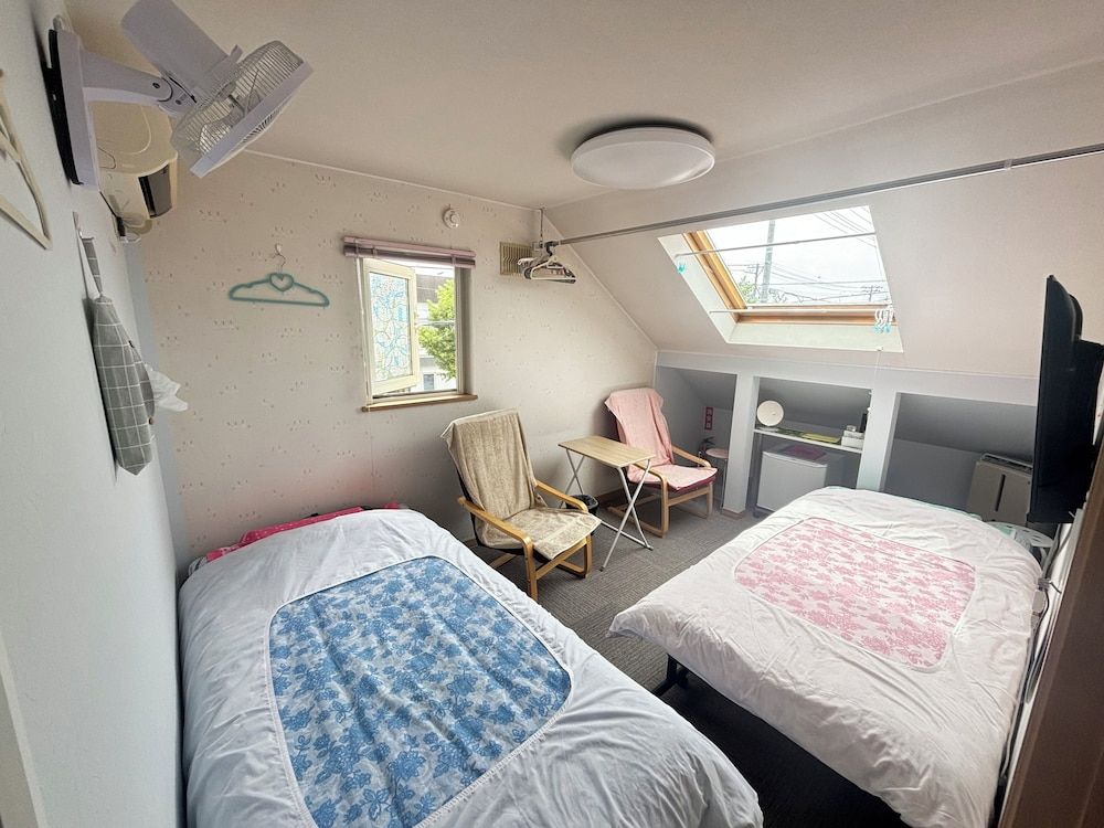 Guest House MOMO Economy Twin Room, Non Smoking (203) 4