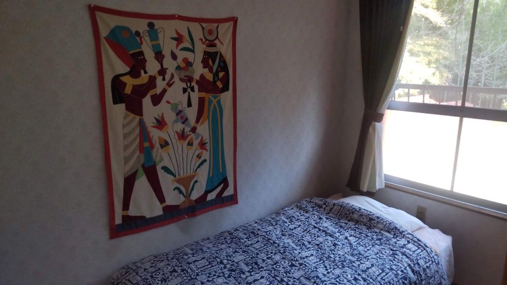Basic Twin Room