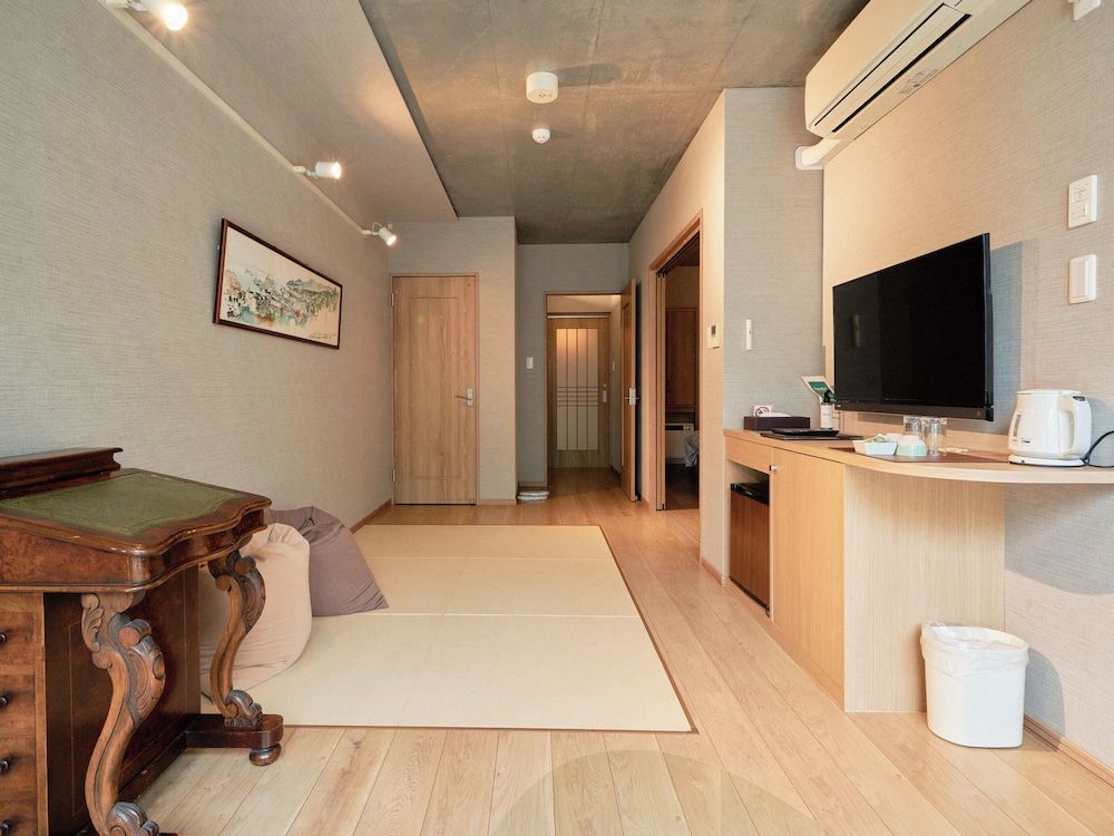 Deluxe Quadruple Room, Non Smoking (2 Semi-doube beds)