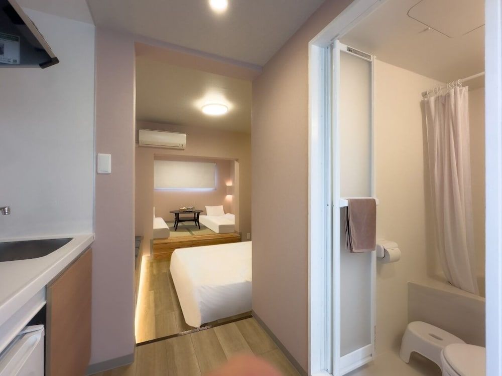 Family Condo, Balcony