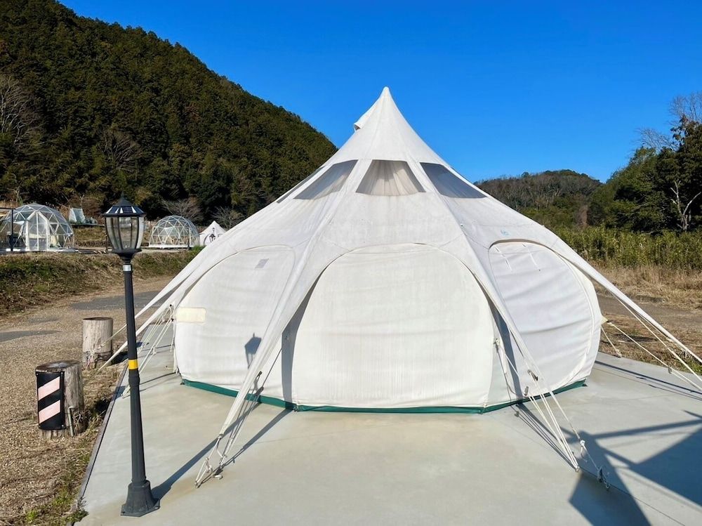 Basic Tent, Non Smoking