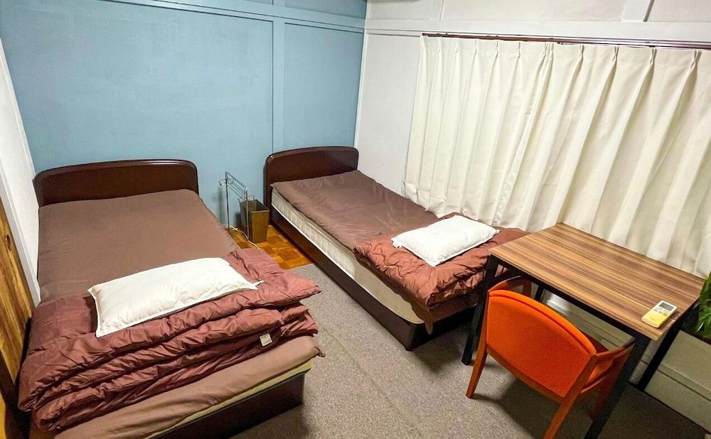 Basic Twin Room
