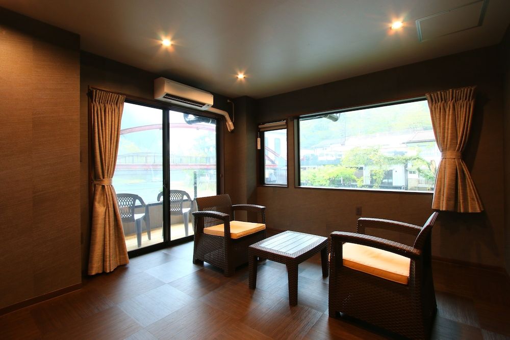 Family Room, Non Smoking, River View