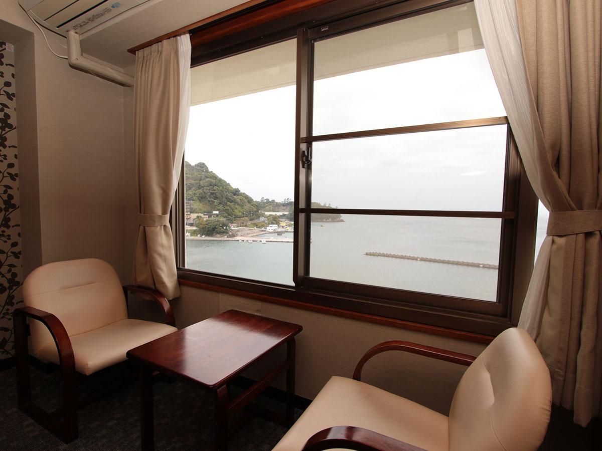 Sea Side Standard Japanese-Western-Style Twin Room, Indoor Bath, Non-Smoking