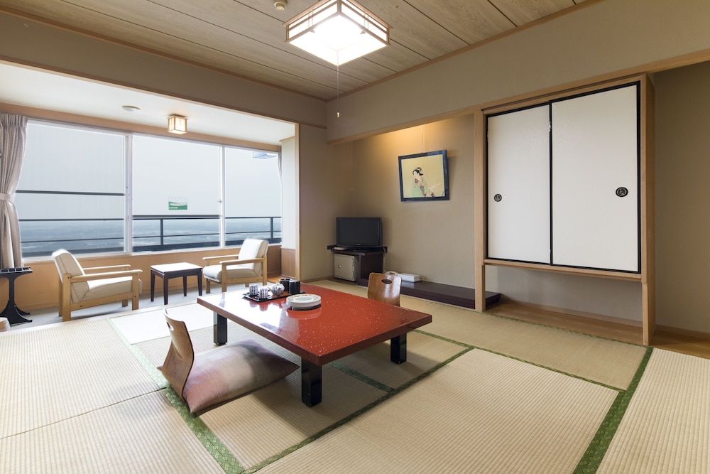 Japanese D(10Tatami)(Panorama View)(With private bathroom)(Non-smoking)