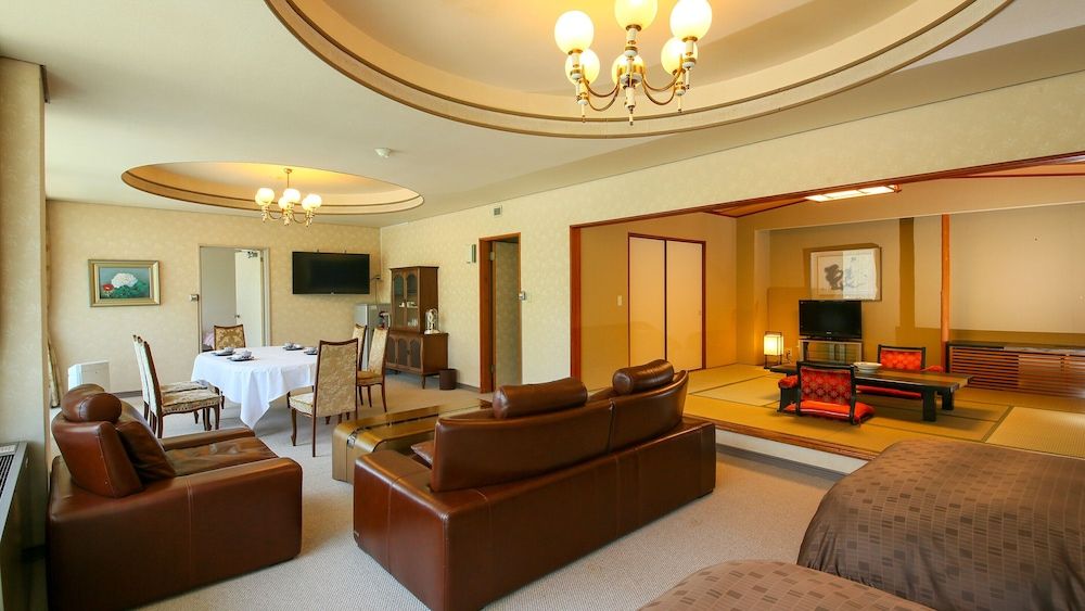 Suite Japanese-Western-Style Twin Room - Indoor Bath - Non-Smoking