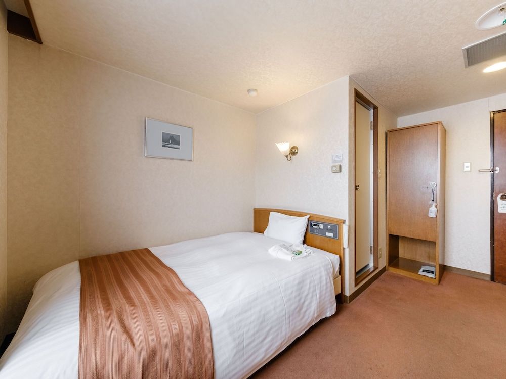 Grand Single Room, Non Smoking
