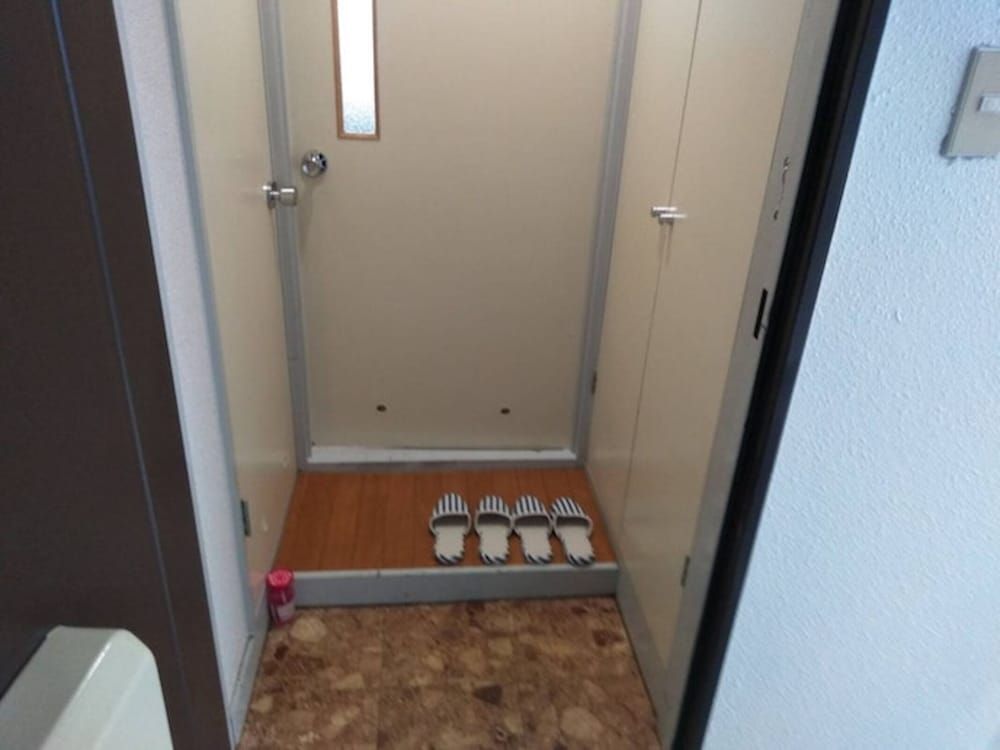 Room 502 (Mattress usable only when 3 people)