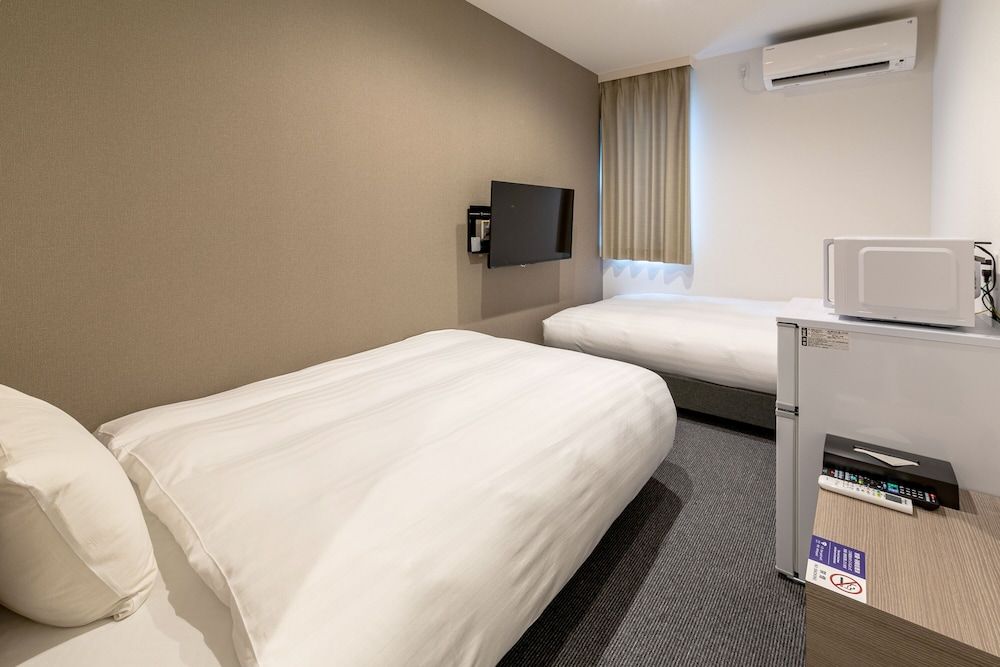 Standard Twin Room, Non Smoking (check-in is not available after 11PM)