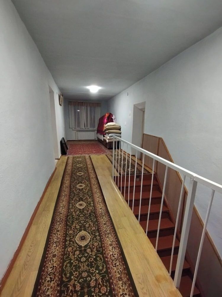 Jakesh Basic Quadruple Room, Mountain View 5