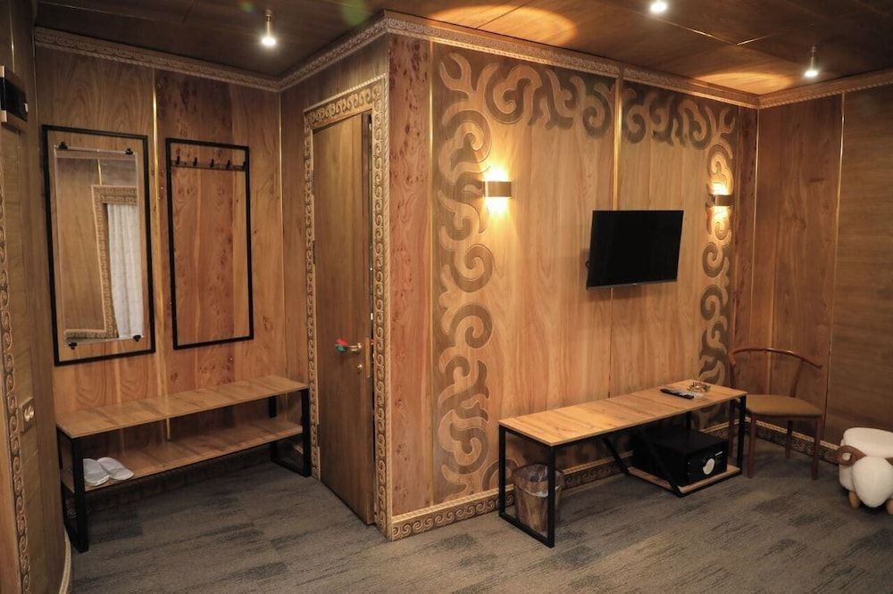 My Hotel Karakol Family Double Room 7