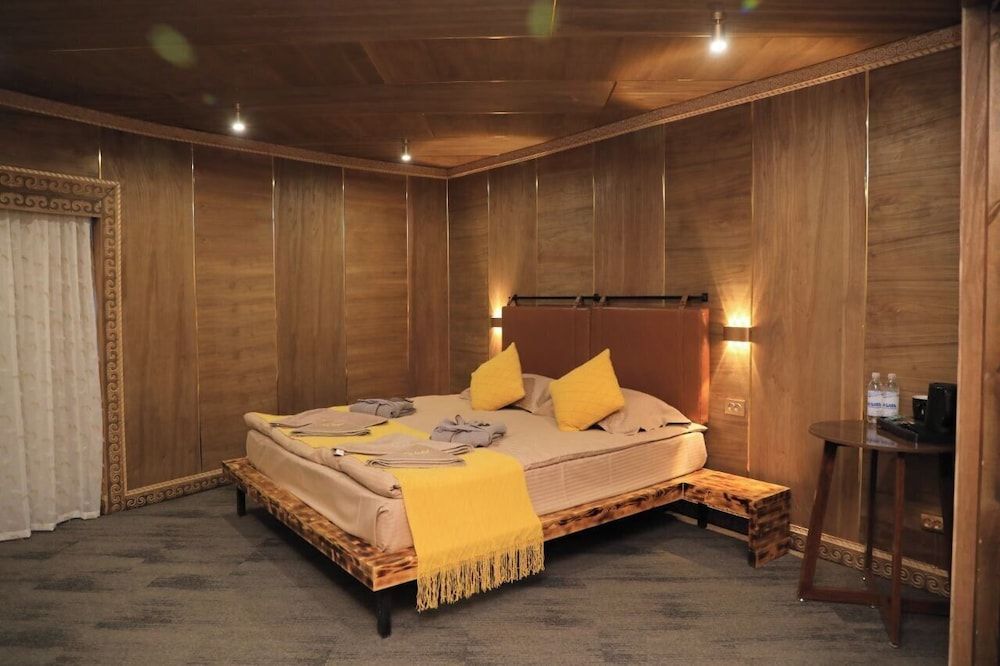 My Hotel Karakol Family Double Room 10