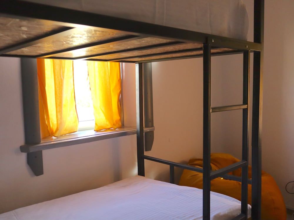 ESENIN 1 Hostel & Bar Basic Cabin 3