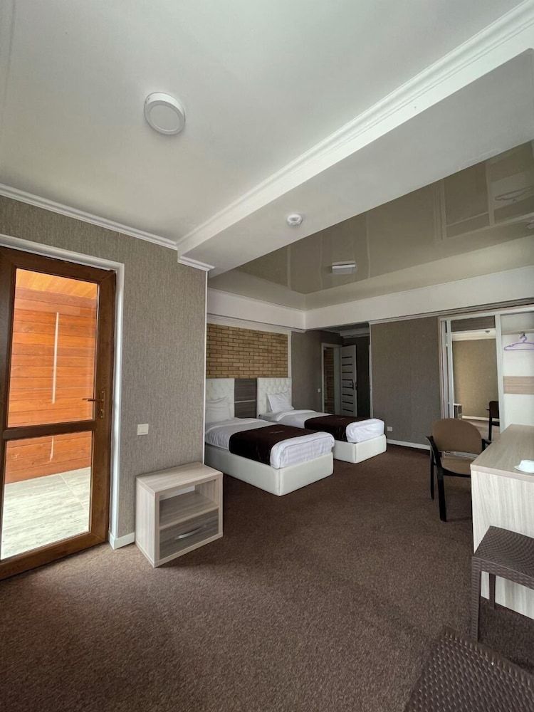 Classic Twin Room