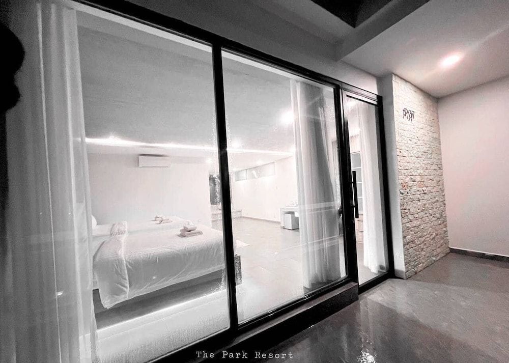 The Park Resort Mondulkiri Deluxe Twin Room, Balcony, Mountain View 2