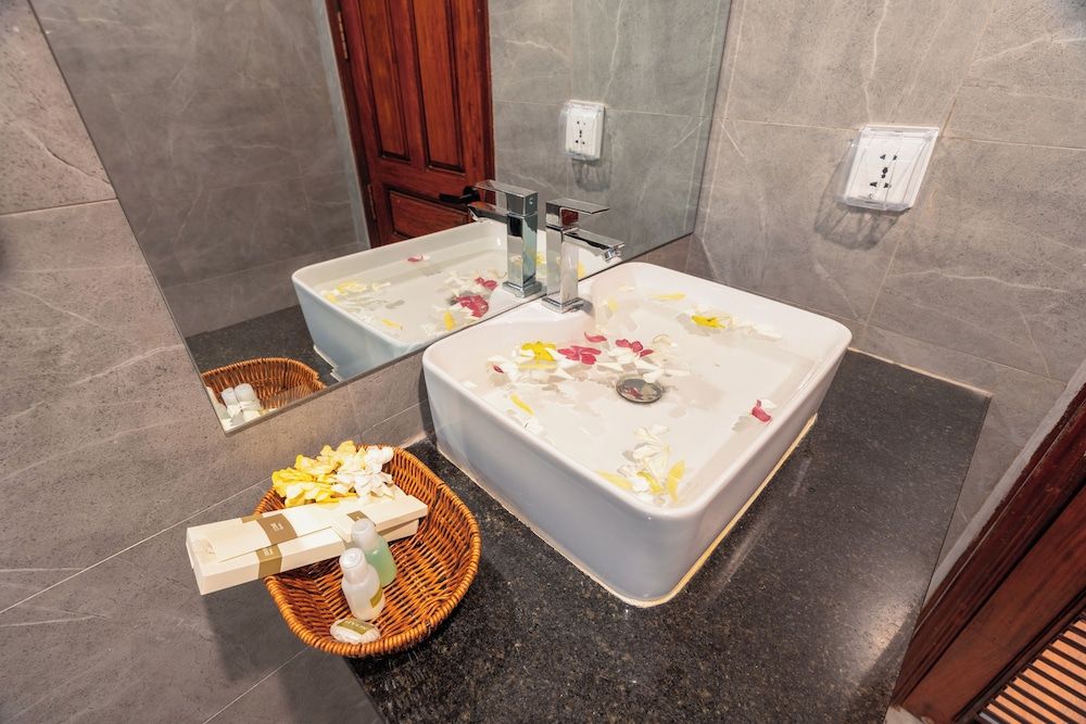 Pich Kunthea Angkor Resort Deluxe Double Room, Balcony, Garden View 32