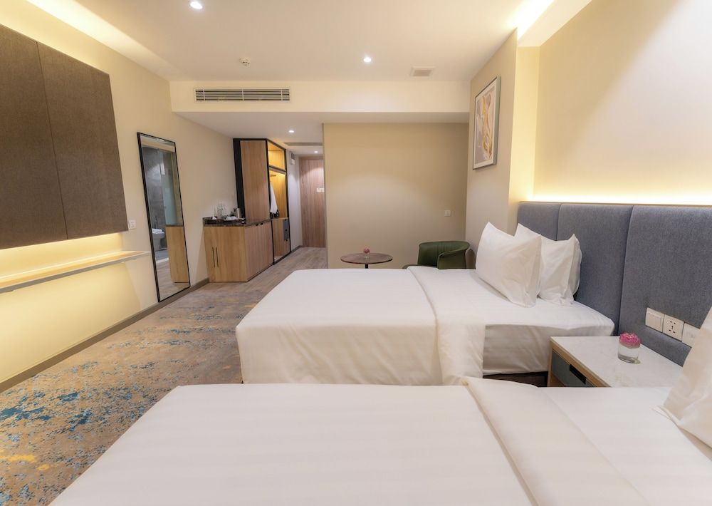 Deluxe Twin Room, City View