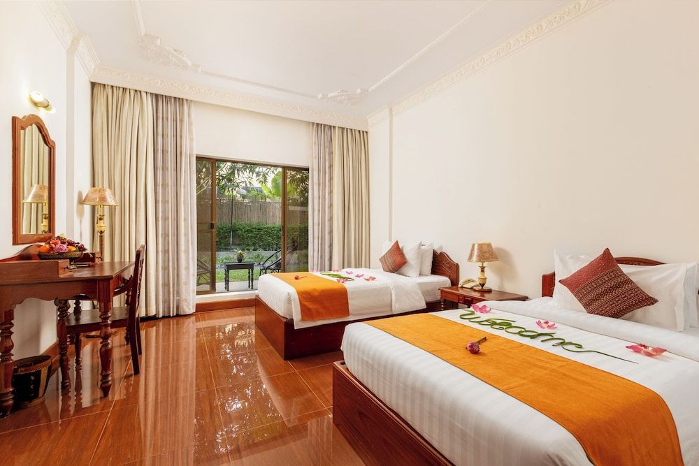 Family Room, City View