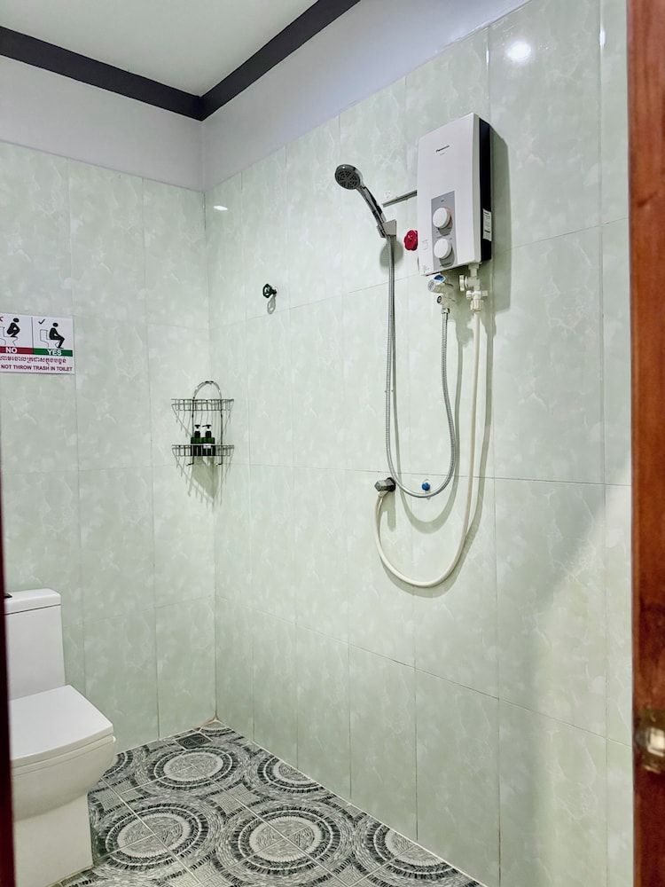 Golden Bakong Boutique Deluxe Double Room, 1 King Bed, Pool View 10