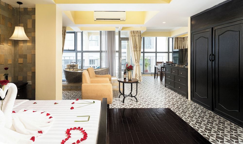 ARISON Hotel Junior Suite With Balcony 3