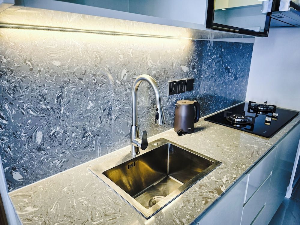 TV-Tower 1 Junior Double Room 6