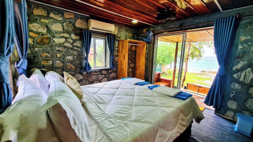 Europe Enchanted Bungalow Koh Rong Luxury Bungalow, Sea View 2