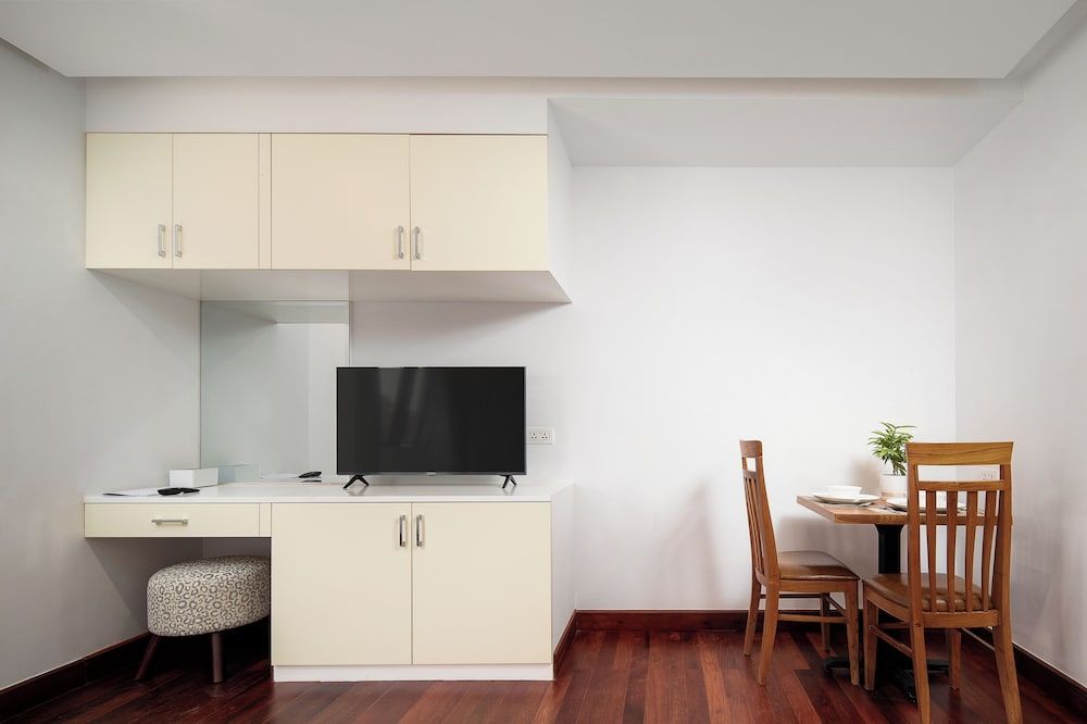 Angkor Mansion & Residence Deluxe Double Room, City View 6