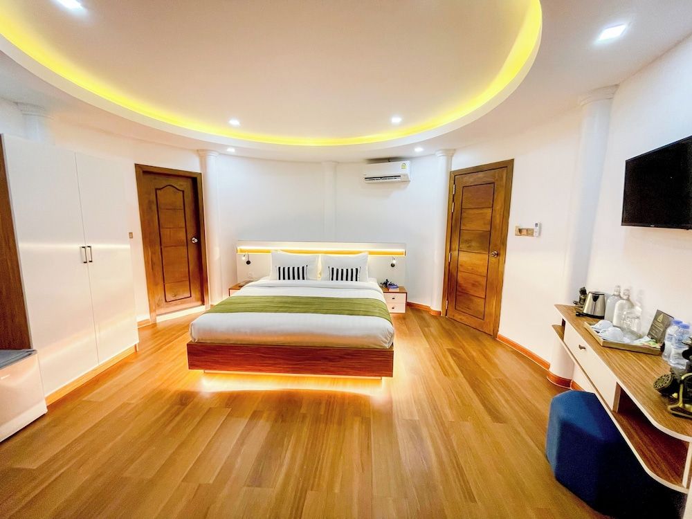 Senior Villa Suite