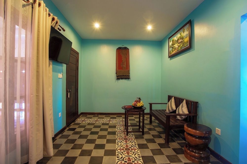 RESIDENCE 1960 Deluxe Double or Twin Room, Bathtub, City View 6