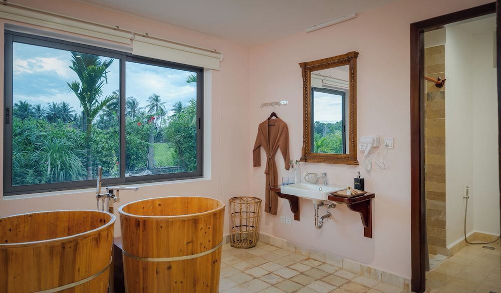 Komsan Kampot Resort CHINESE EXECUTIVE SUITE TWIN