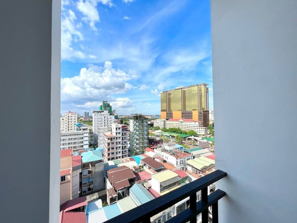 WH Bassac Residence Deluxe Studio 9