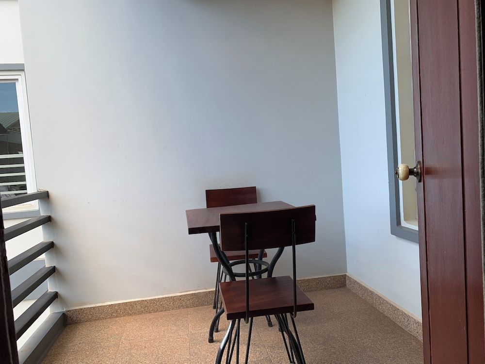 Nico's Hotel 2 Deluxe Room, Pool View 6