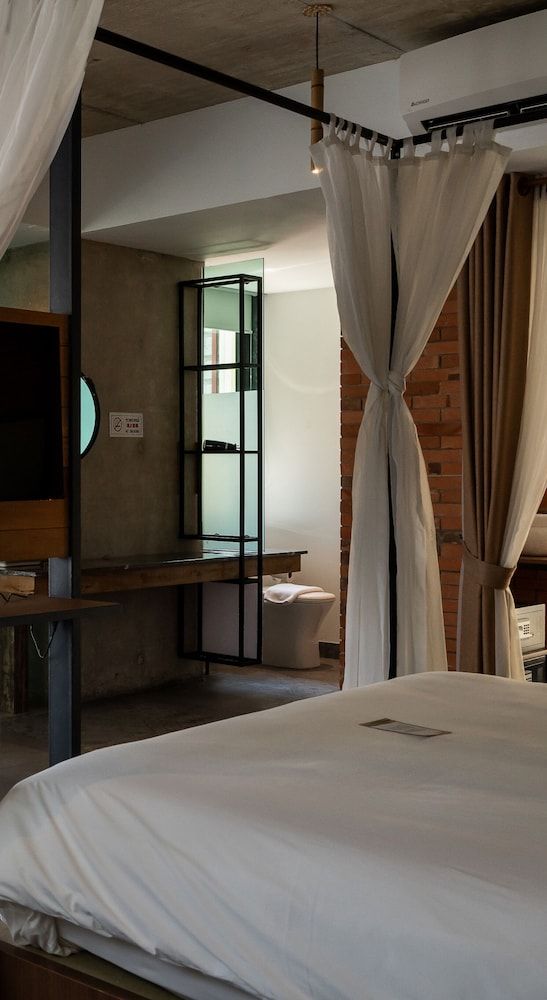 Royal Palace Suites Phnom Penh by Soben