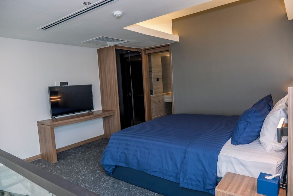 Premium Loft