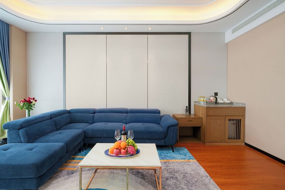 Donghu Resort Hotel Exclusive Room, 1 King Bed, Ocean View 4