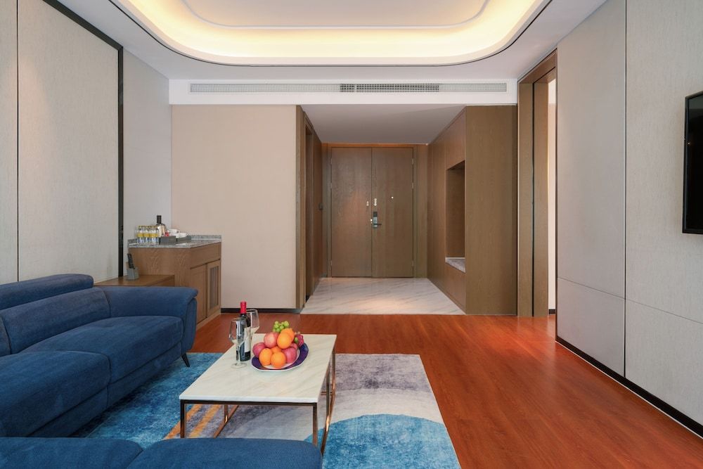 Donghu Resort Hotel Exclusive Room, 1 King Bed, Ocean View 5