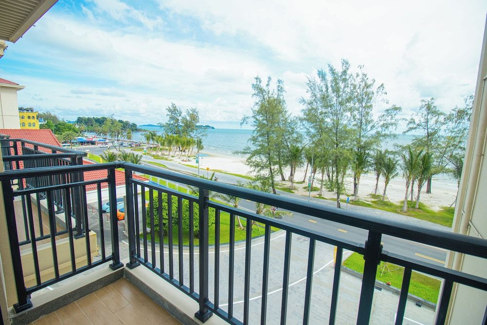 Donghu Resort Hotel Twin Room, Sea View 4