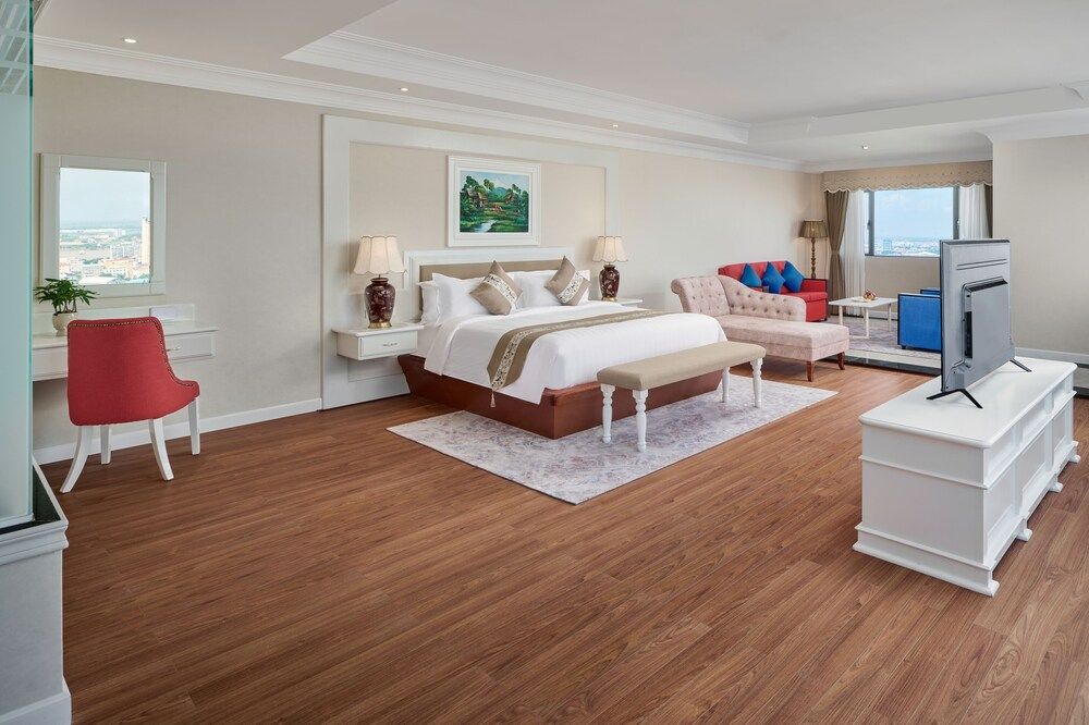 Corner Suite