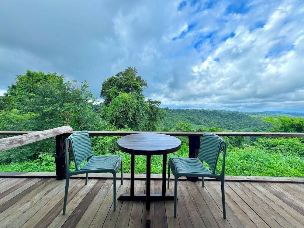 PIDA COFFEE FARM LODGE Family Room 8