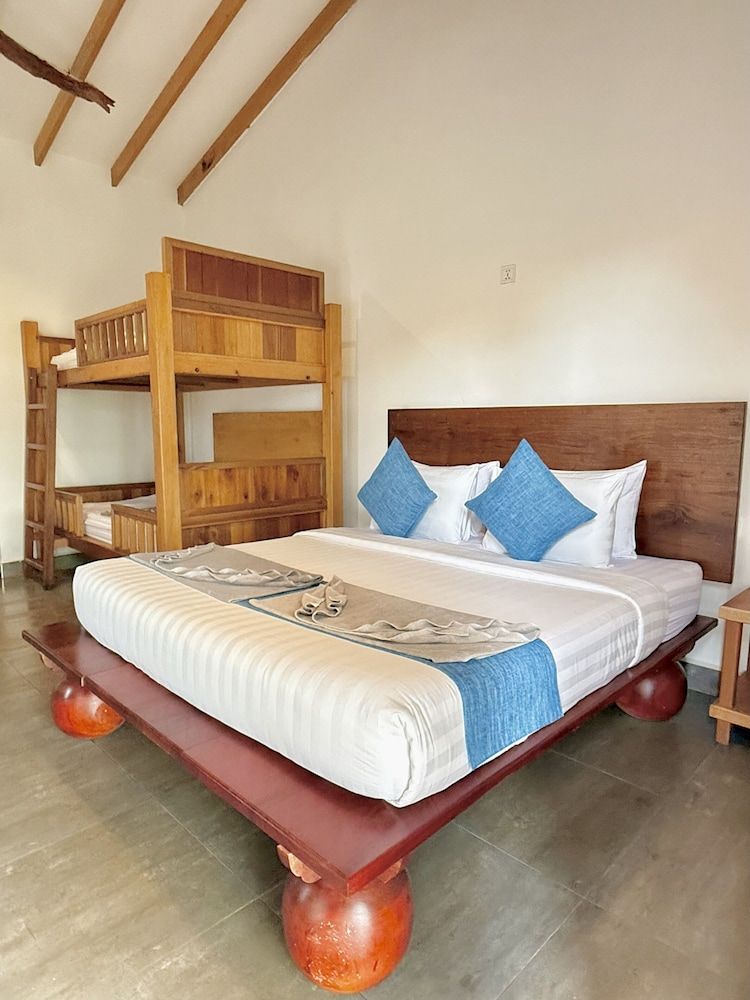 PIDA COFFEE FARM LODGE Deluxe Quadruple Room