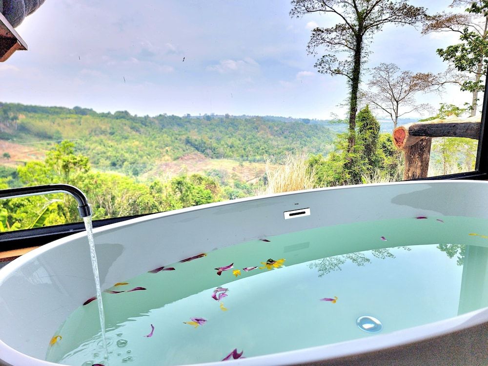 Portable bathtub seat