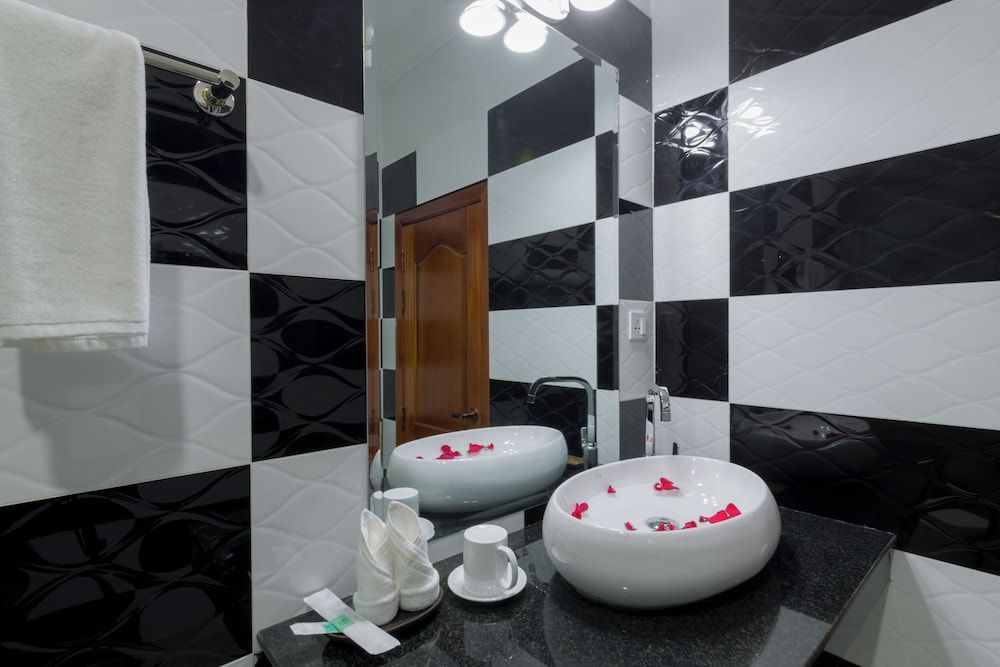 Villa Phum Khnar Deluxe Double Room, Balcony, Pool View 3