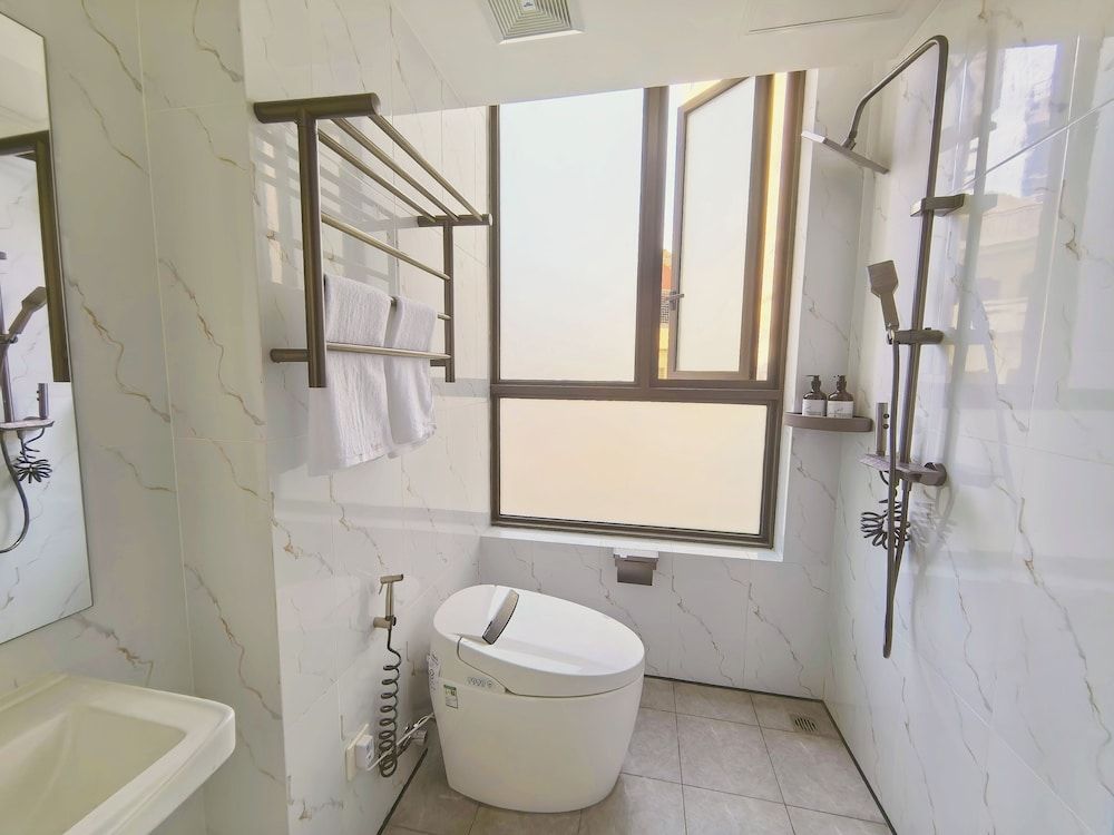 Amanda Hotel Comfort Double Room, 1 Queen Bed 7