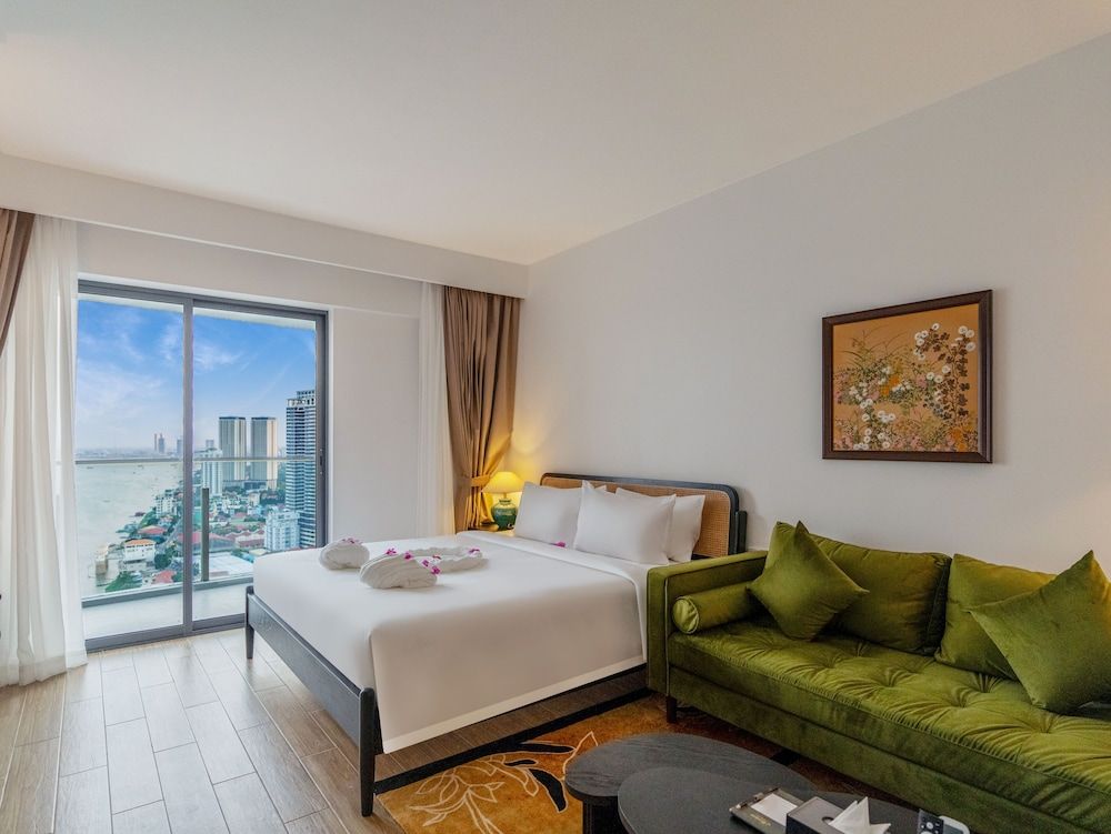 Panoramic Studio, Balcony, River View