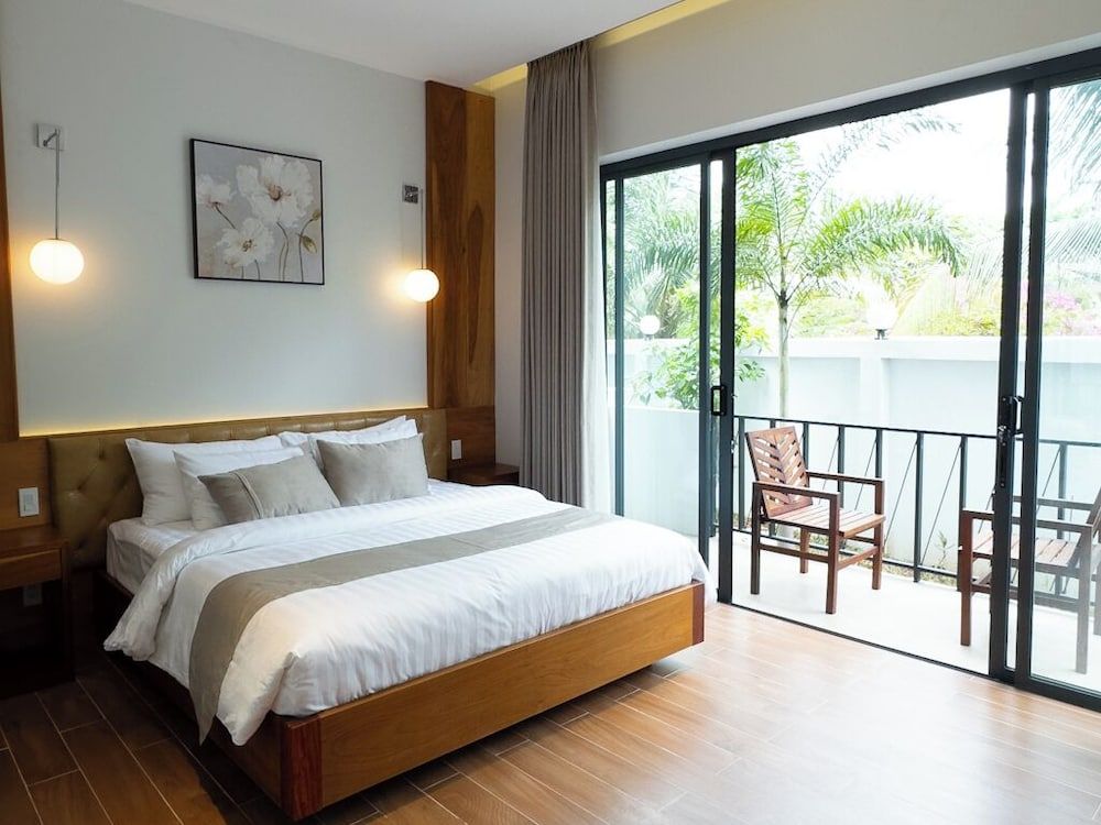 Superior Double Room, Balcony, Garden View